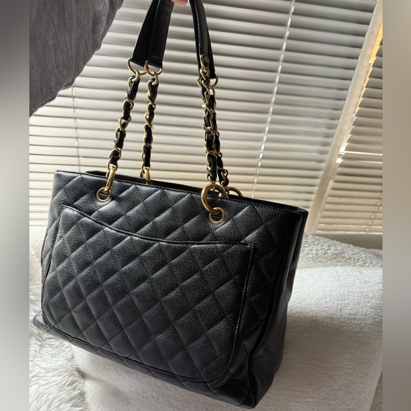 Chanel caviar grand shopping tote - Picture 4 of 17